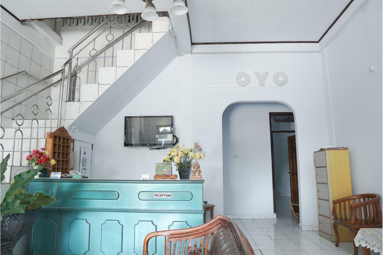 Oyo 679 Hotel Niaga Bengkulu Extérieur photo